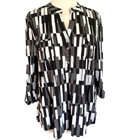 Cocomo Tops - COCOMO 3/4 sleeve women’s Pintuck Blouse top shirt LARGE